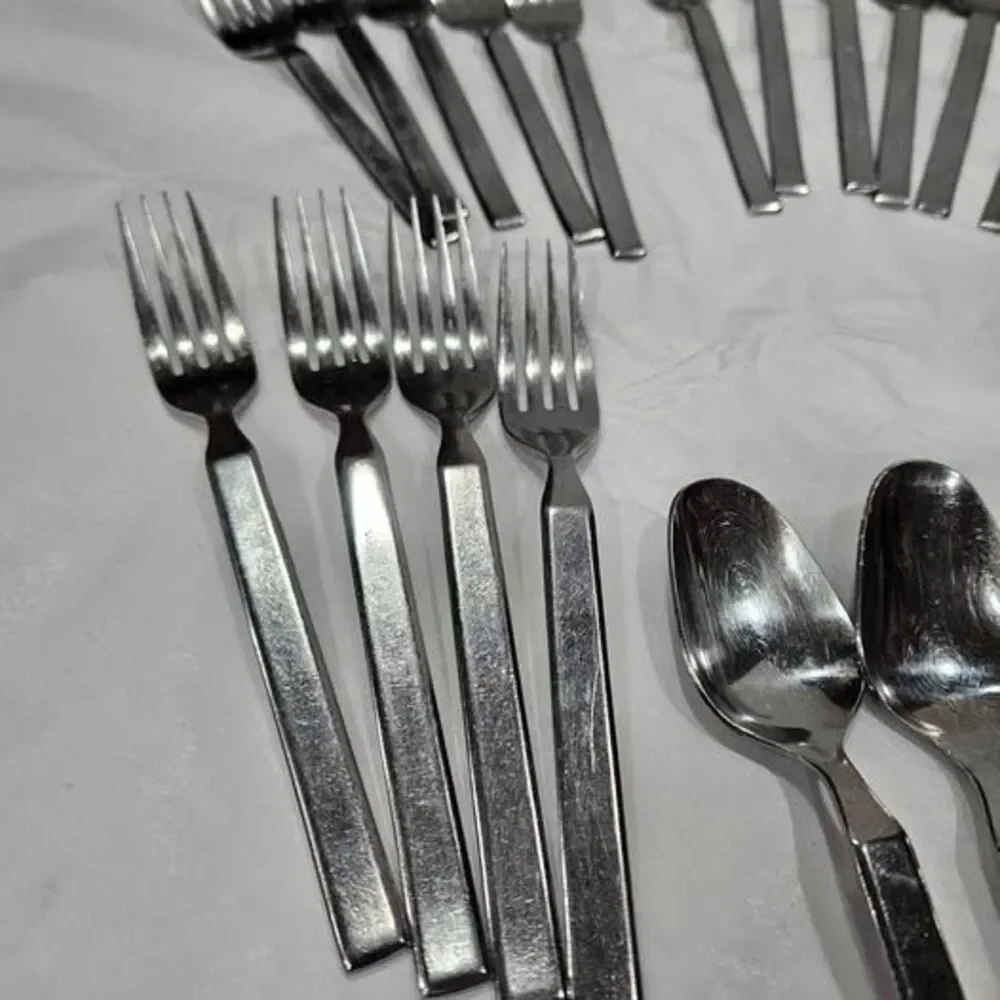 Cutlery Set stainless steel by John Weitz